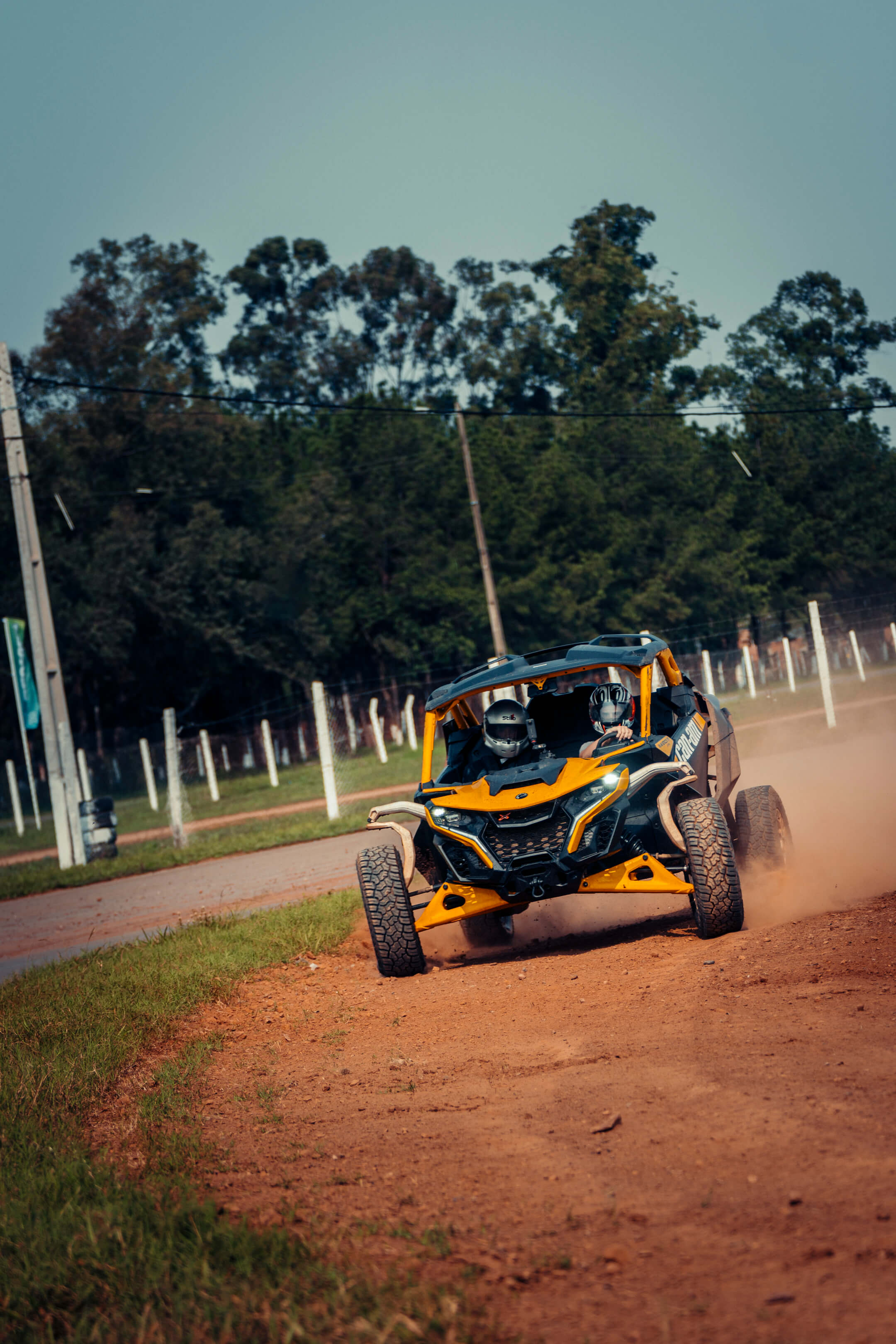 Test Drive Maverick R 2024